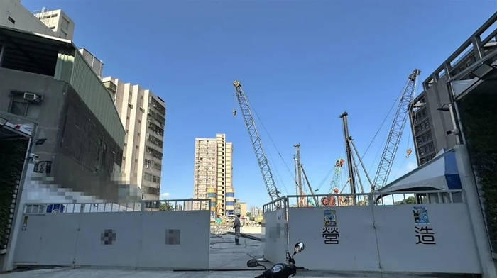 發生工地意外的建案現場。（圖／翻攝畫面）圖片