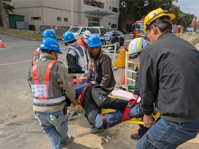 新竹科學園區一處工地發生工安意外。（圖／新竹市消防局提供）圖片