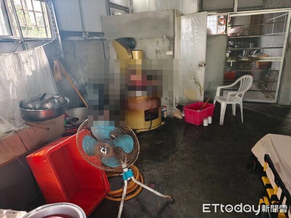台南76歲婦人捲困絞肉機，明顯死亡。（圖／記者林東良翻攝）圖片