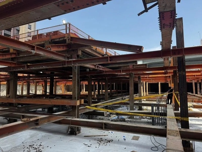 新北市新莊區新北大道三段某建築工地上午10時許發生工安意外事故。記者林昭彰／翻攝圖片