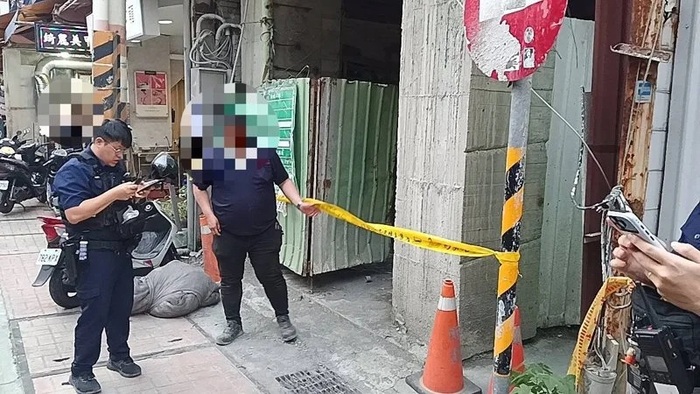 警方到場圍起封鎖線採證。記者黃子騰／翻攝圖片